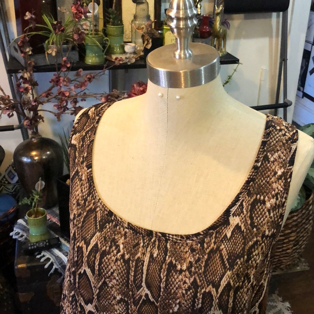Snake ๐ Print Flowy Tank - Picture 2 of 5